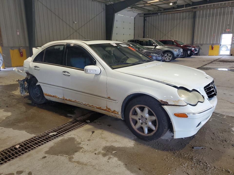 65269386 :رقم المزاد ، WDBRF61J72F237230 vin ، 2002 Mercedes-benz C مزاد بيع