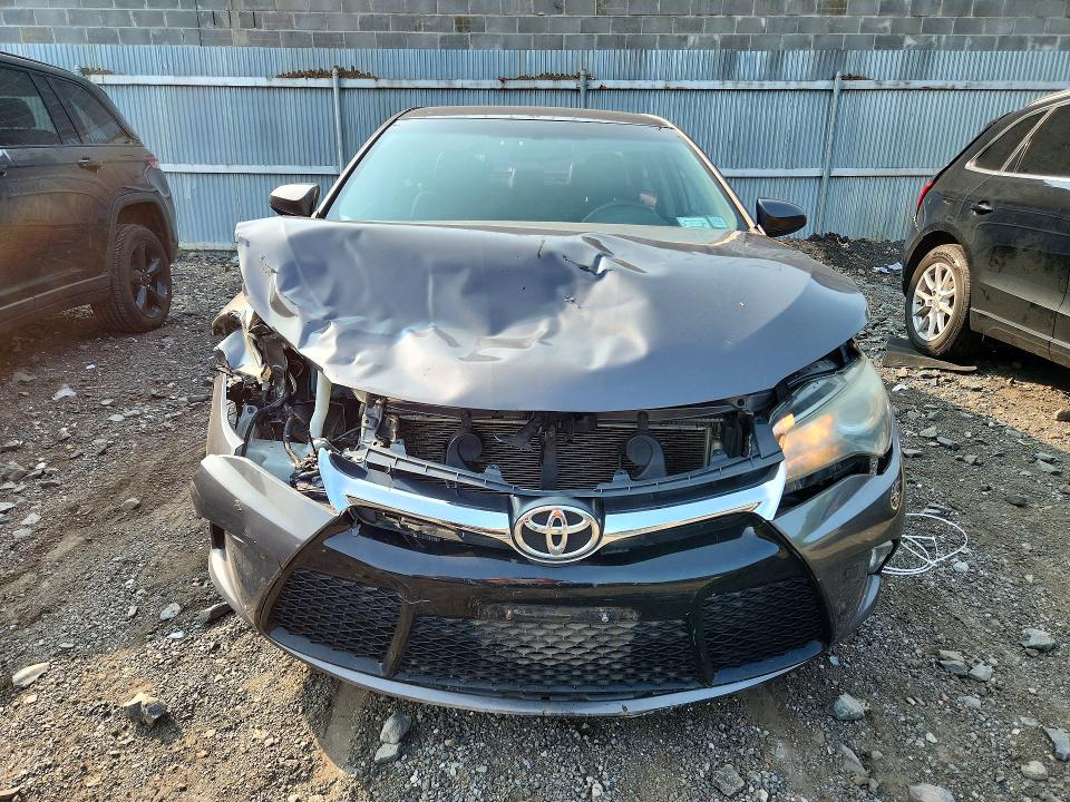 2016 Toyota Camry მანქანა იყიდება აუქციონზე, vin: 4T1BF1FK5GU570158, აუქციონის ნომერი: 64063046
