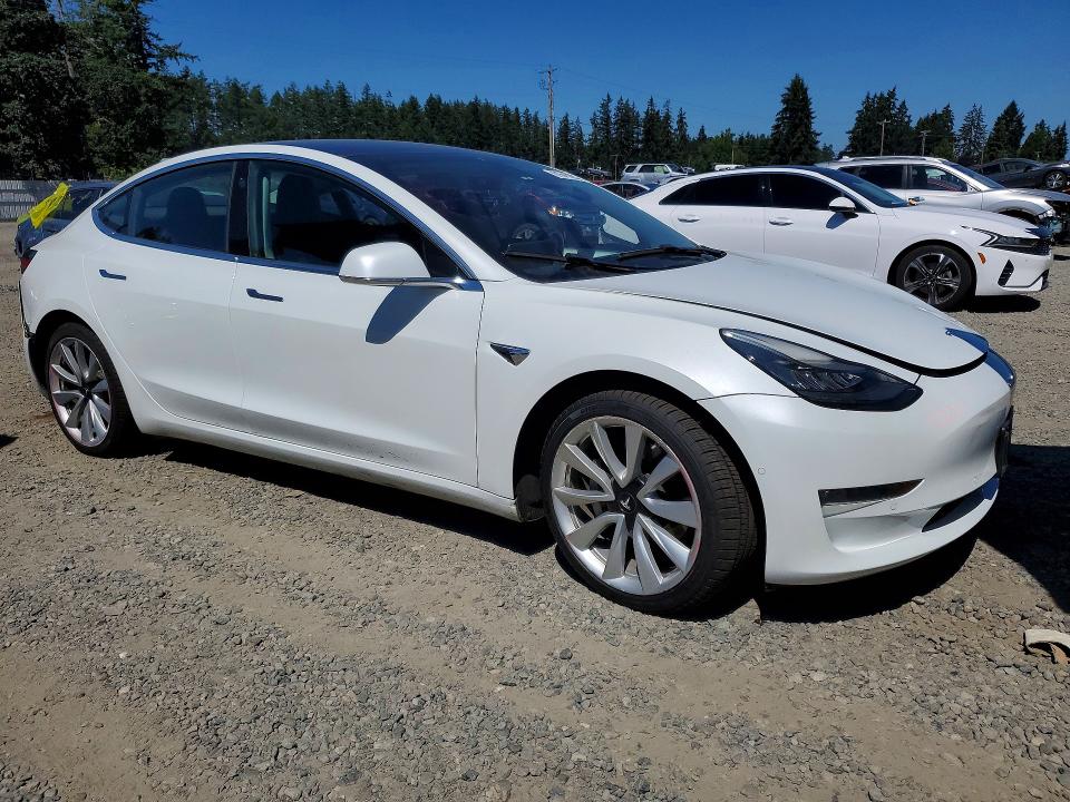 2018 Tesla Model 3 მანქანა იყიდება აუქციონზე, vin: 5YJ3E1EB8JF092458, აუქციონის ნომერი: 61643426
