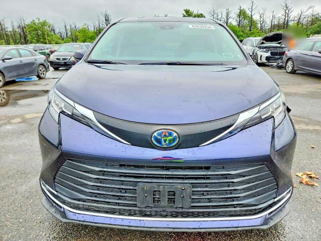 Продаж на аукціоні авто 2023 Toyota Sienna, vin: 5TDJSKFC9PS104196, номер лоту: 63230256
