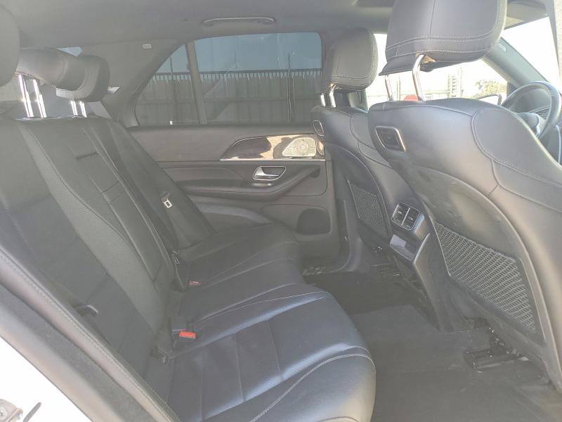 Продажа на аукционе авто 2020 Mercedes-benz Gle, vin: 4JGFB4KBXLA122496, номер лота: 64652866