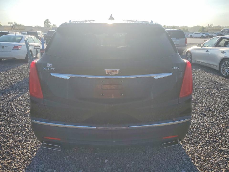 66705606 :رقم المزاد ، 1GYKNCRS5HZ305141 vin ، 2017 Cadillac Xt5 مزاد بيع