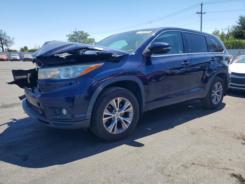 Auction sale of the 2015 Toyota Highlander, vin: 5TDBKRFH4FS219912, lot number: 61646656