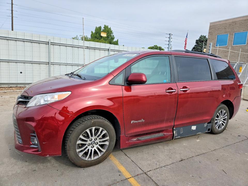 2018 Toyota Sienna მანქანა იყიდება აუქციონზე, vin: 5TDYZ3DC8JS917314, აუქციონის ნომერი: 66618066