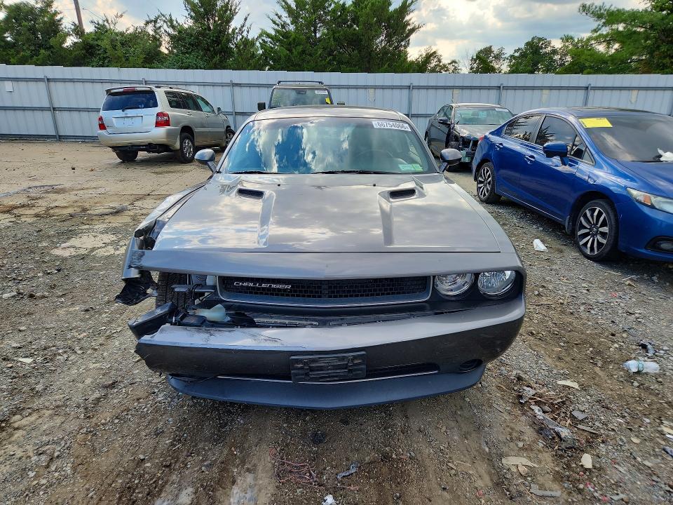 66754066 :رقم المزاد ، 2B3CJ4DG5BH601221 vin ، 2011 Dodge Challenger مزاد بيع