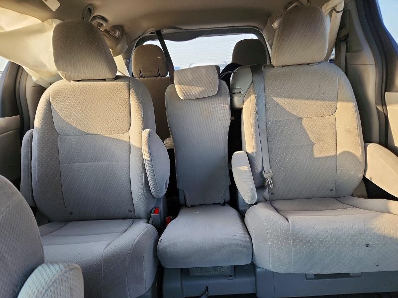 63836436 :رقم المزاد ، 5TDKZ3DC5KS008471 vin ، 2019 Toyota Sienna مزاد بيع