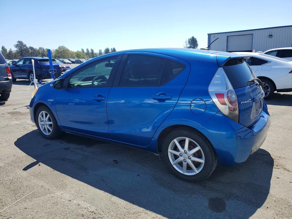 Продаж на аукціоні авто 2012 Toyota Prius C, vin: JTDKDTB35C1013900, номер лоту: 64193836