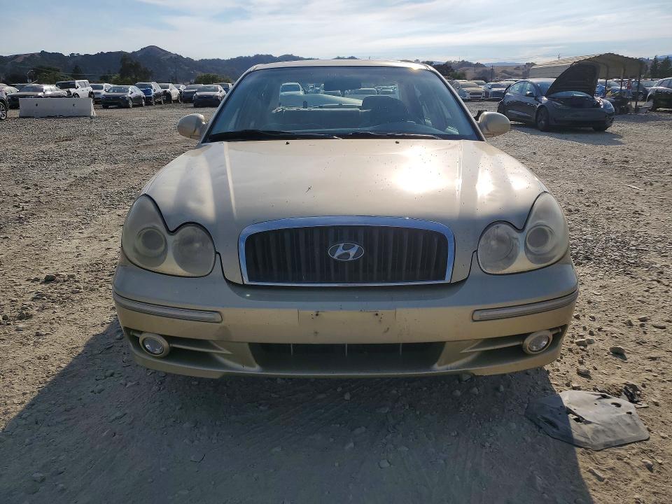 66505856 :رقم المزاد ، KMHWF35H62A702132 vin ، 2002 Hyundai Sonata مزاد بيع
