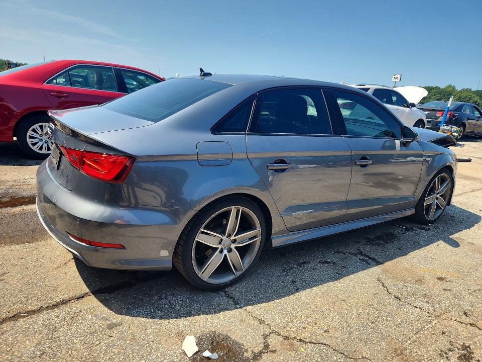 Продажа на аукционе авто 2016 Audi A3, vin: WAUA7GFF4G1030267, номер лота: 64128826