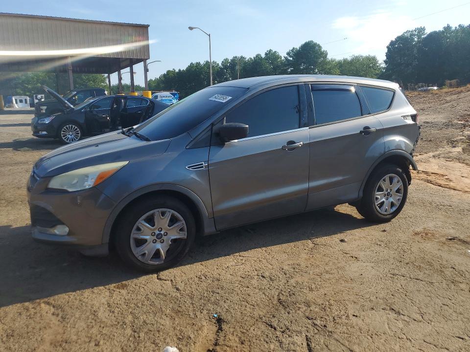 2013 Ford Escape მანქანა იყიდება აუქციონზე, vin: 1FMCU0F74DUC83342, აუქციონის ნომერი: 64838596