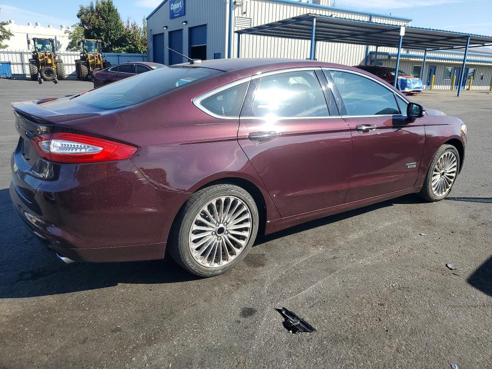 2013 Ford Fusion მანქანა იყიდება აუქციონზე, vin: 3FA6P0SUXDR242490, აუქციონის ნომერი: 65880606