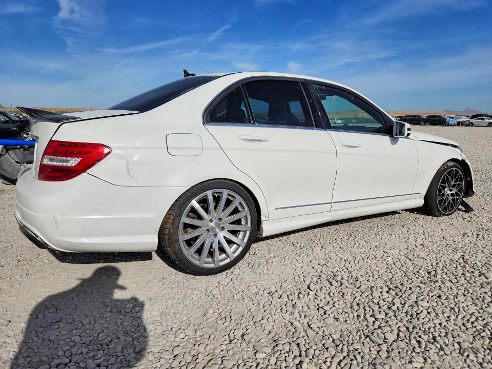 65717916 :رقم المزاد ، WDDGF8AB3EA942630 vin ، 2014 Mercedes-benz C مزاد بيع