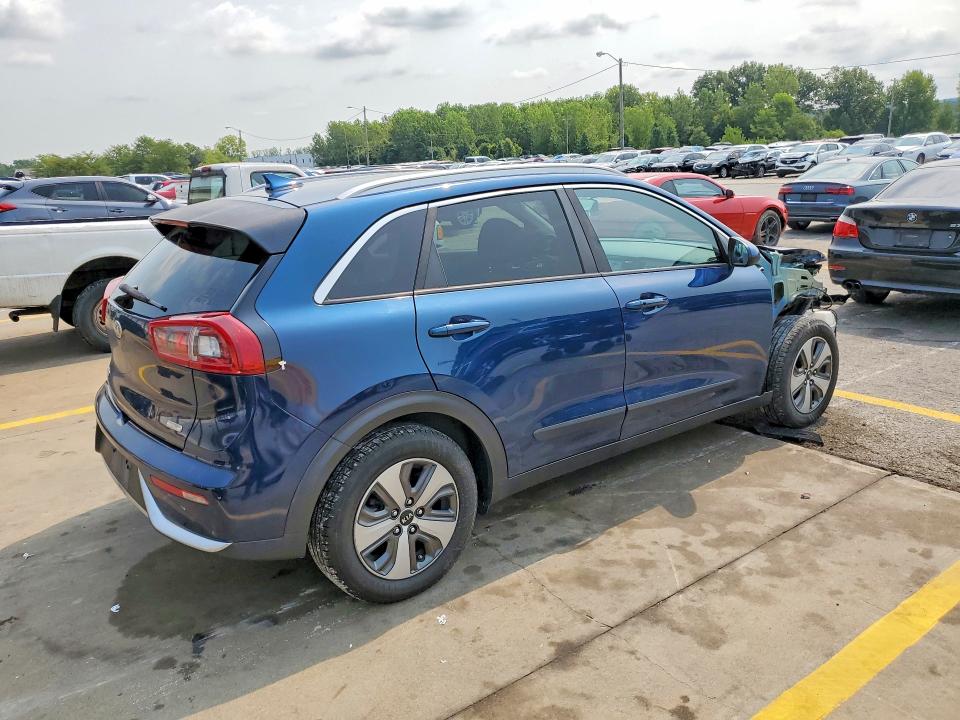 2018 Kia Niro მანქანა იყიდება აუქციონზე, vin: KNDCB3LC2J5158679, აუქციონის ნომერი: 64339716
