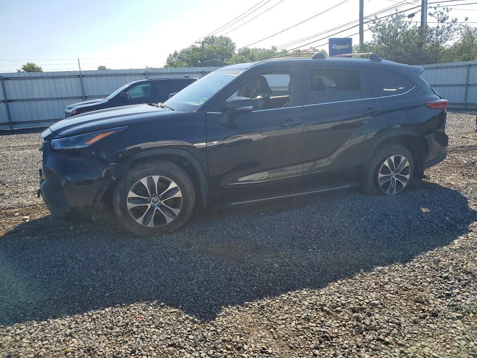 Продаж на аукціоні авто 2021 Toyota Highlander, vin: 5TDGZRBH1MS551083, номер лоту: 65575426