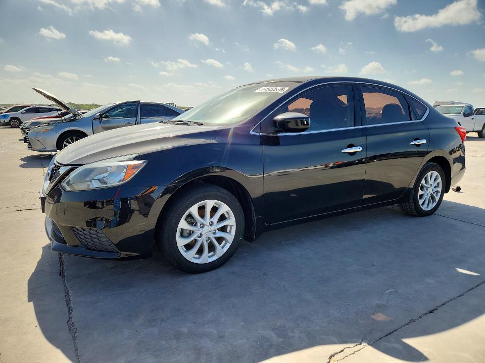 64622676 :رقم المزاد ، 3N1AB7AP1JY209910 vin ، 2018 Nissan Sentra مزاد بيع