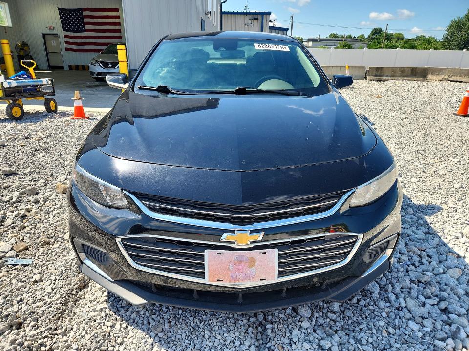 62883176 :رقم المزاد ، 1G1ZF5SU4JF184661 vin ، 2018 Chevrolet Malibu مزاد بيع