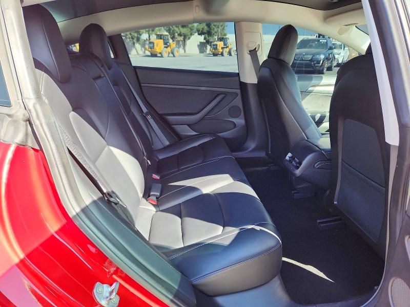63531426 :رقم المزاد ، 5YJ3E1EB1MF998584 vin ، 2021 Tesla Model 3 مزاد بيع