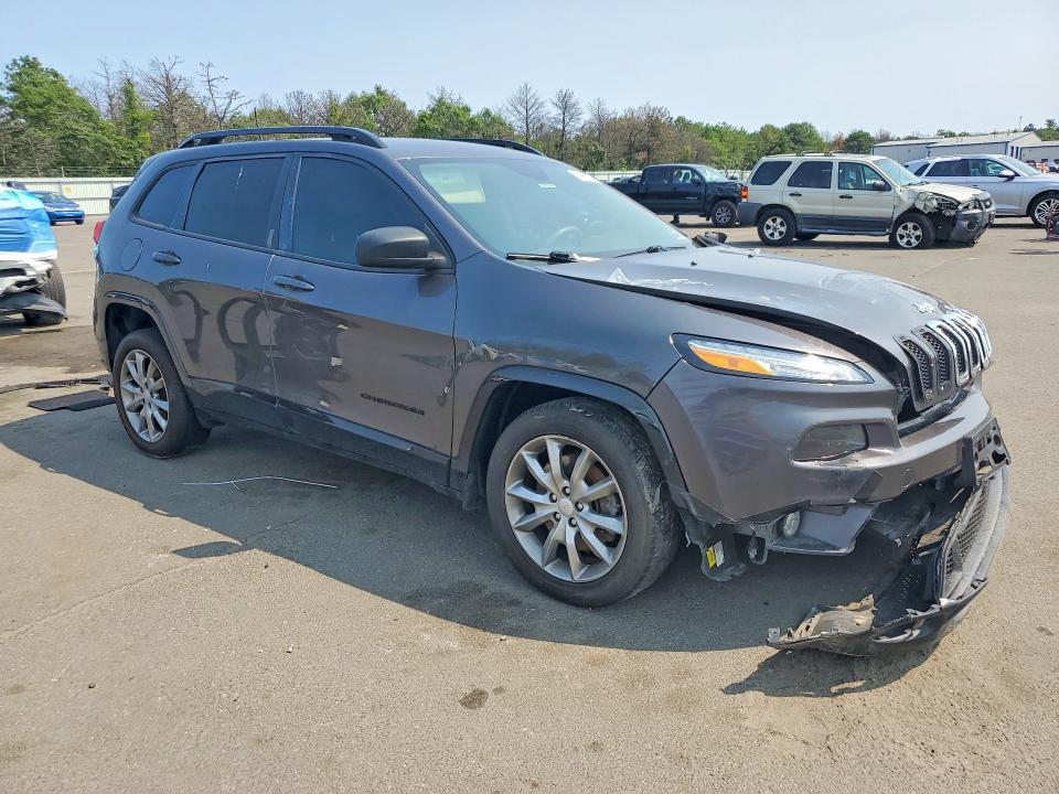 Продаж на аукціоні авто 2018 Jeep Cherokee, vin: 1C4PJLCBXJD588302, номер лоту: 64961396