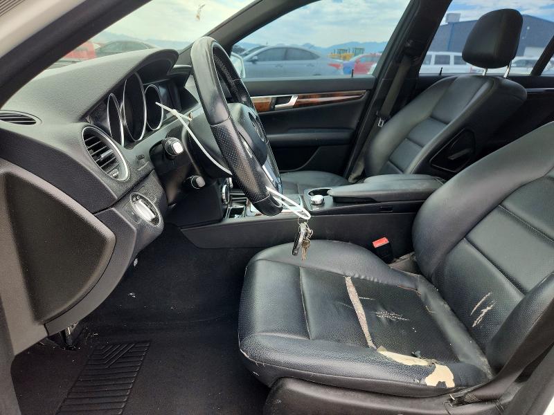 2014 Mercedes-benz C მანქანა იყიდება აუქციონზე, vin: WDDGF4HB9EA960922, აუქციონის ნომერი: 66769076