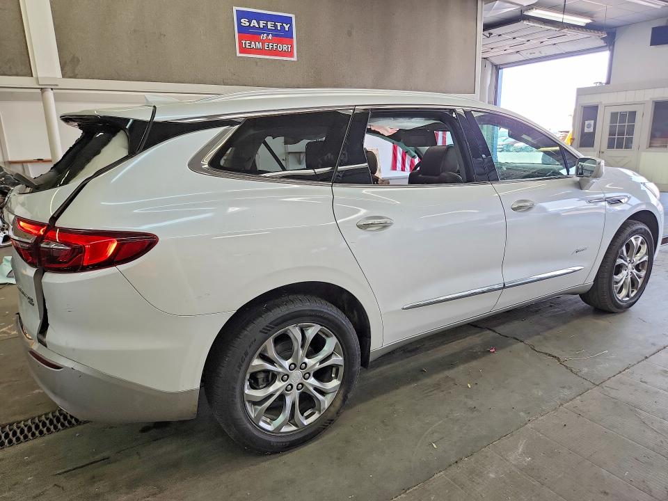 64152916 :رقم المزاد ، 5GAEVCKW2JJ250332 vin ، 2018 Buick Enclave مزاد بيع