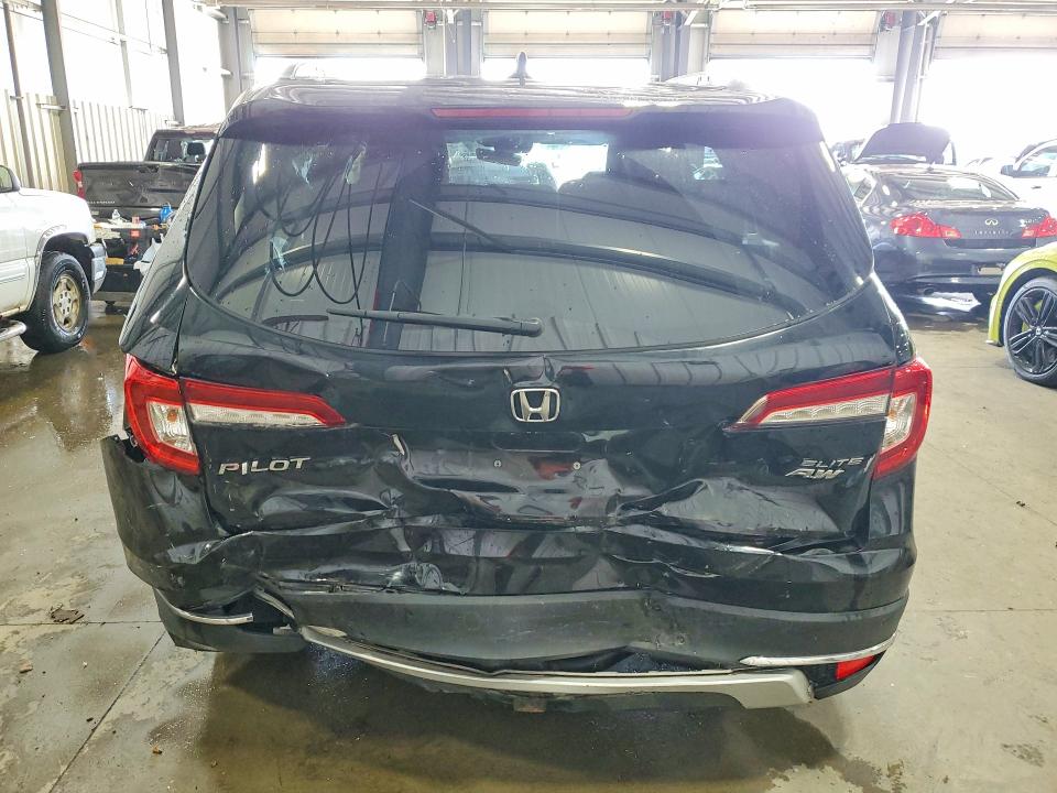 Продажа на аукционе авто 2019 Honda Pilot, vin: 5FNYF6H00KB022206, номер лота: 63670646