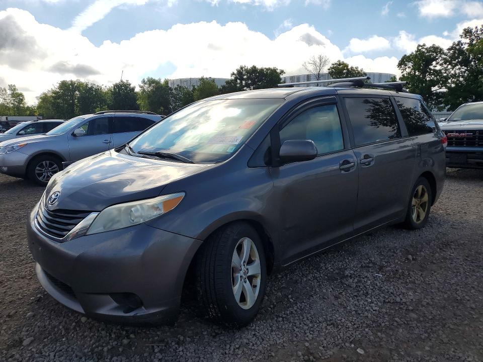 Auction sale of the 2011 Toyota Sienna, vin: 5TDKK3DC5BS162036, lot number: 64758966