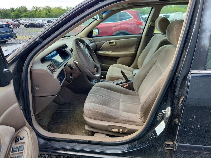 65735656 :رقم المزاد ، 4T1BG22K7YU971866 vin ، 2000 Toyota Camry مزاد بيع