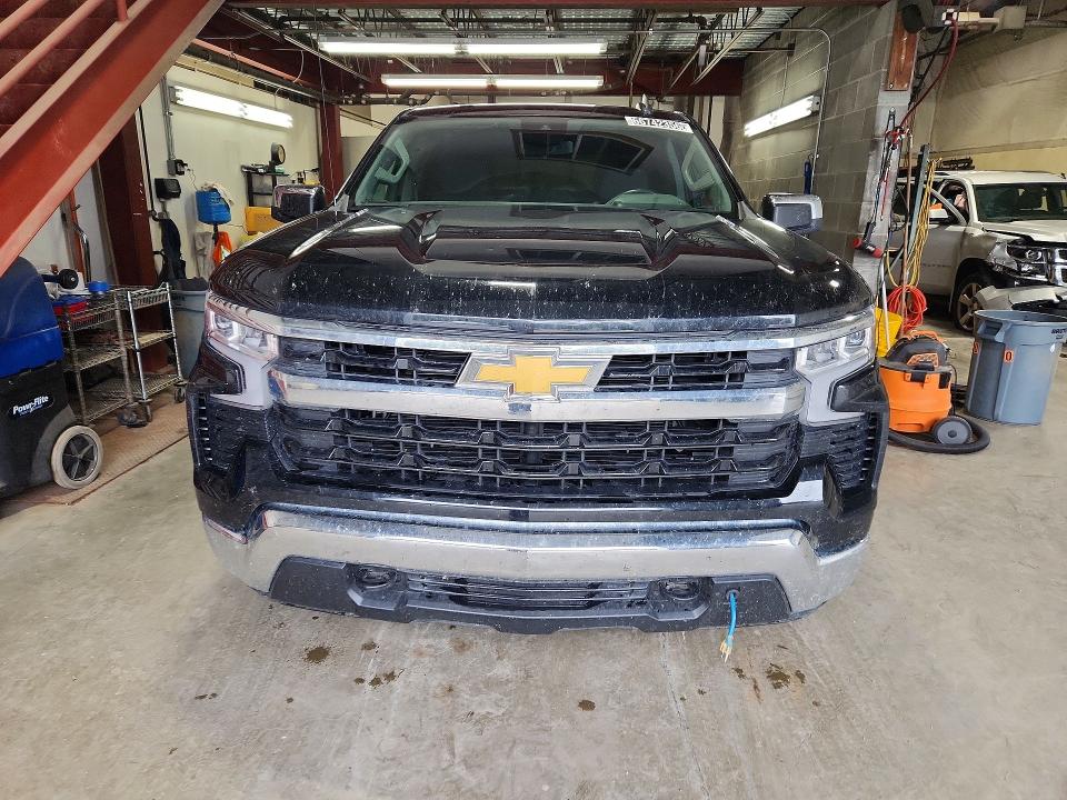 Продажа на аукционе авто 2025 Chevrolet Silverado, vin: 3GCUKDE81SG158167, номер лота: 66742356
