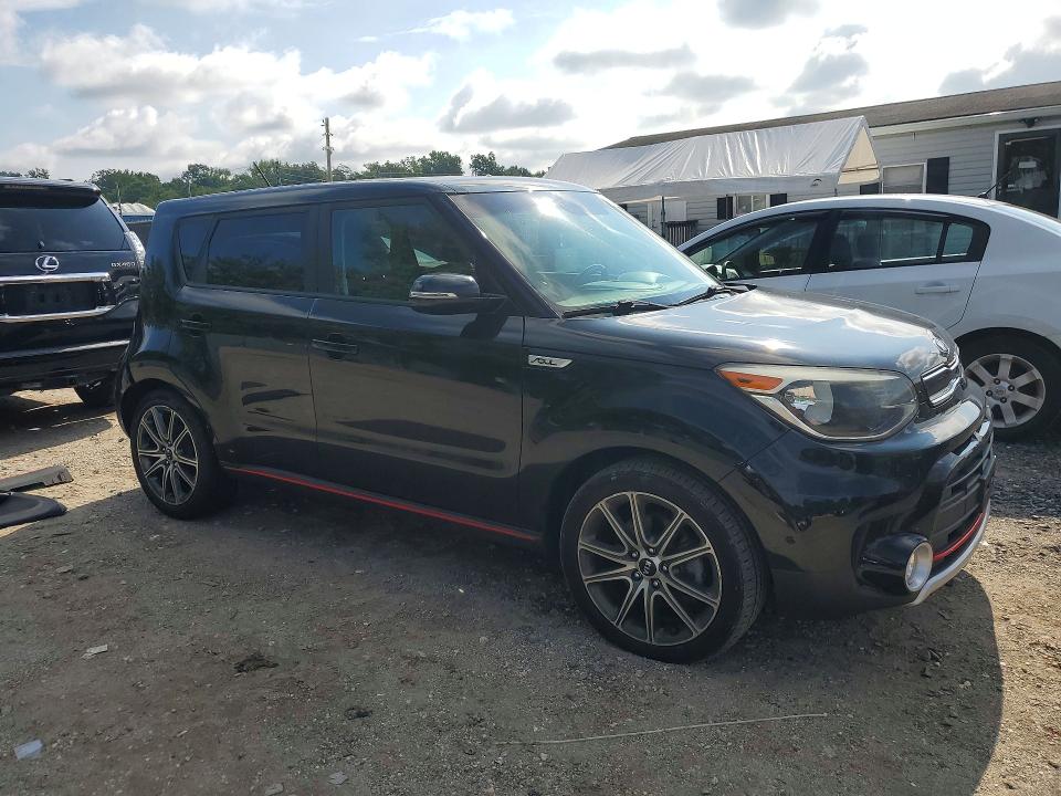 Продаж на аукціоні авто 2018 Kia Soul, vin: KNDJX3AA5J7521040, номер лоту: 65190026