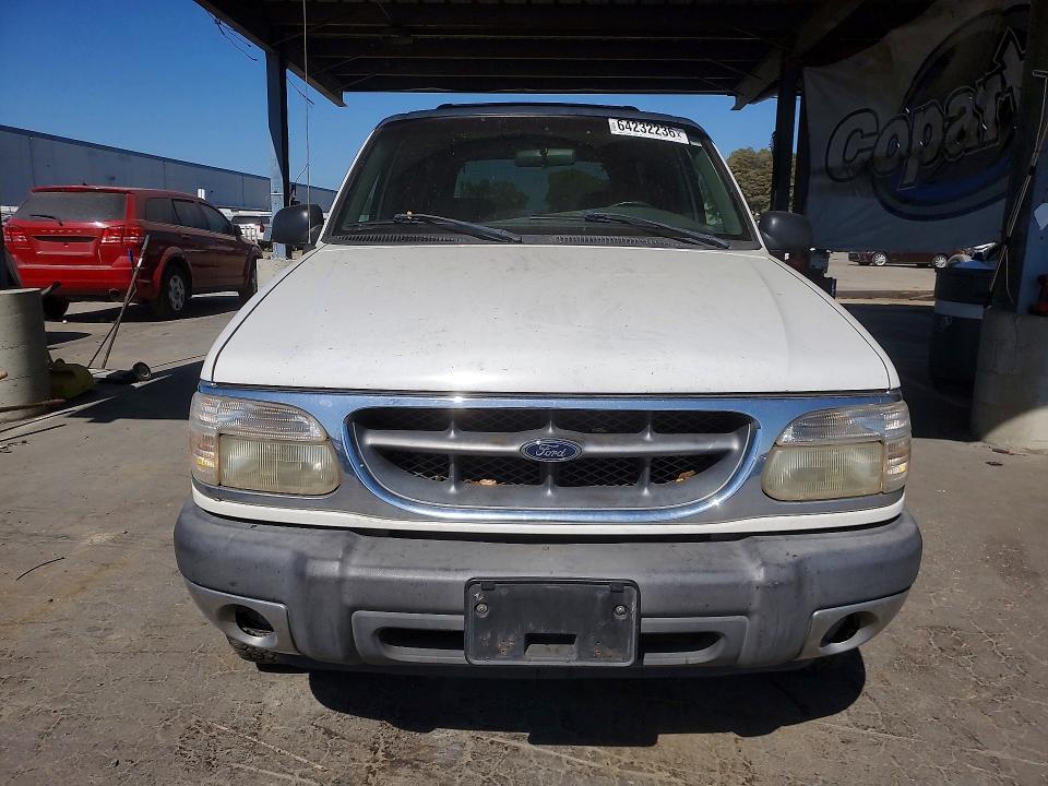 Продажа на аукционе авто 2000 Ford Explorer, vin: 1FMZU73E1YZC43038, номер лота: 64232236
