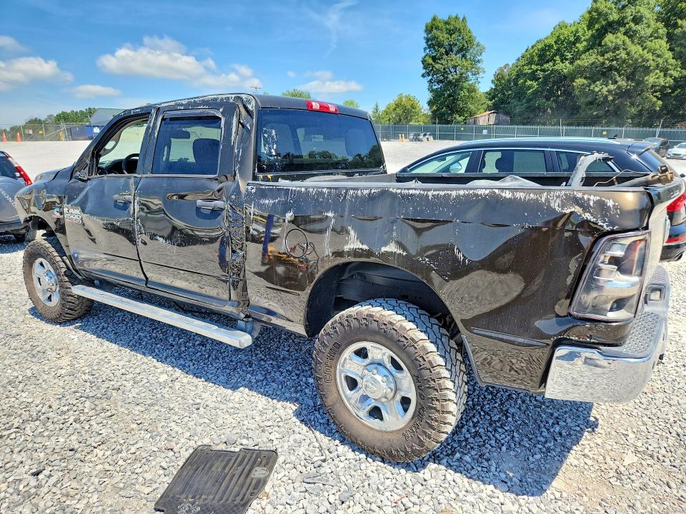 65633416 :رقم المزاد ، 3C6UR5CL6EG126481 vin ، 2014 Ram 2500 مزاد بيع