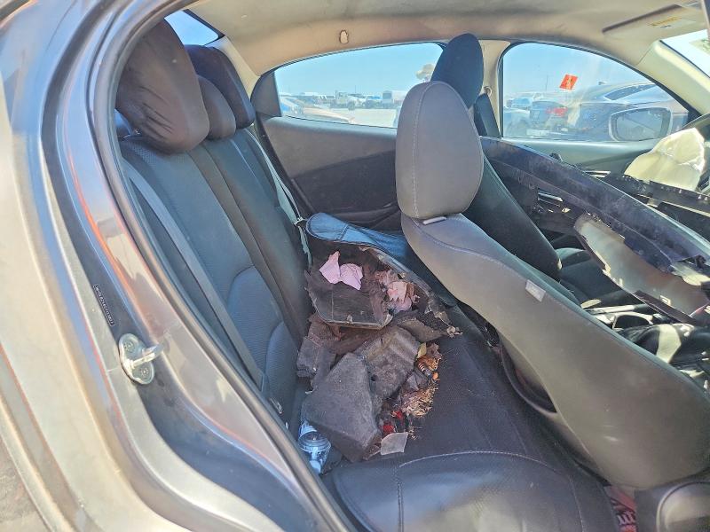 64339986 :رقم المزاد ، 3MYDLBZV6GY123807 vin ، 2016 Scion Ia مزاد بيع