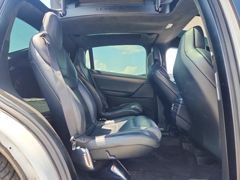 66407356 :رقم المزاد ، 5YJXCBE24HF044673 vin ، 2017 Tesla Model X مزاد بيع