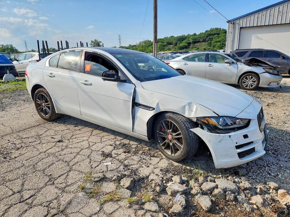 Продаж на аукціоні авто 2017 Jaguar Xe, vin: SAJAD4BG4HA964179, номер лоту: 66760796