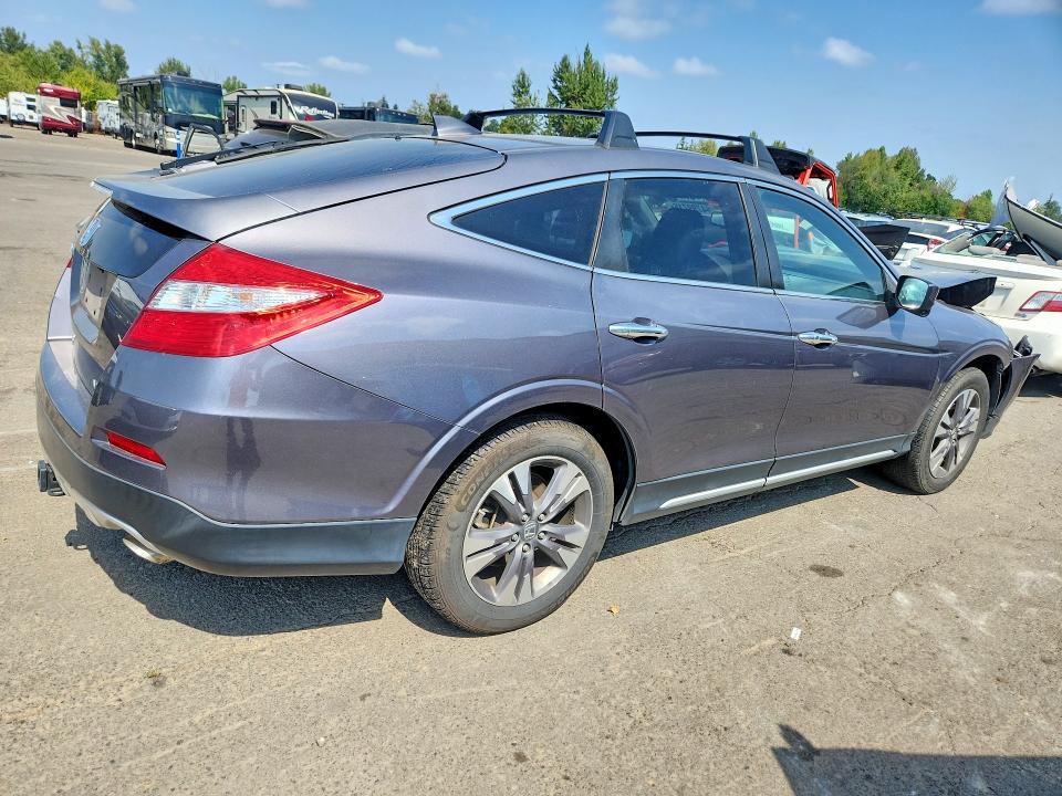 2015 Honda Crosstour მანქანა იყიდება აუქციონზე, vin: 5J6TF2H56FL001324, აუქციონის ნომერი: 64799716