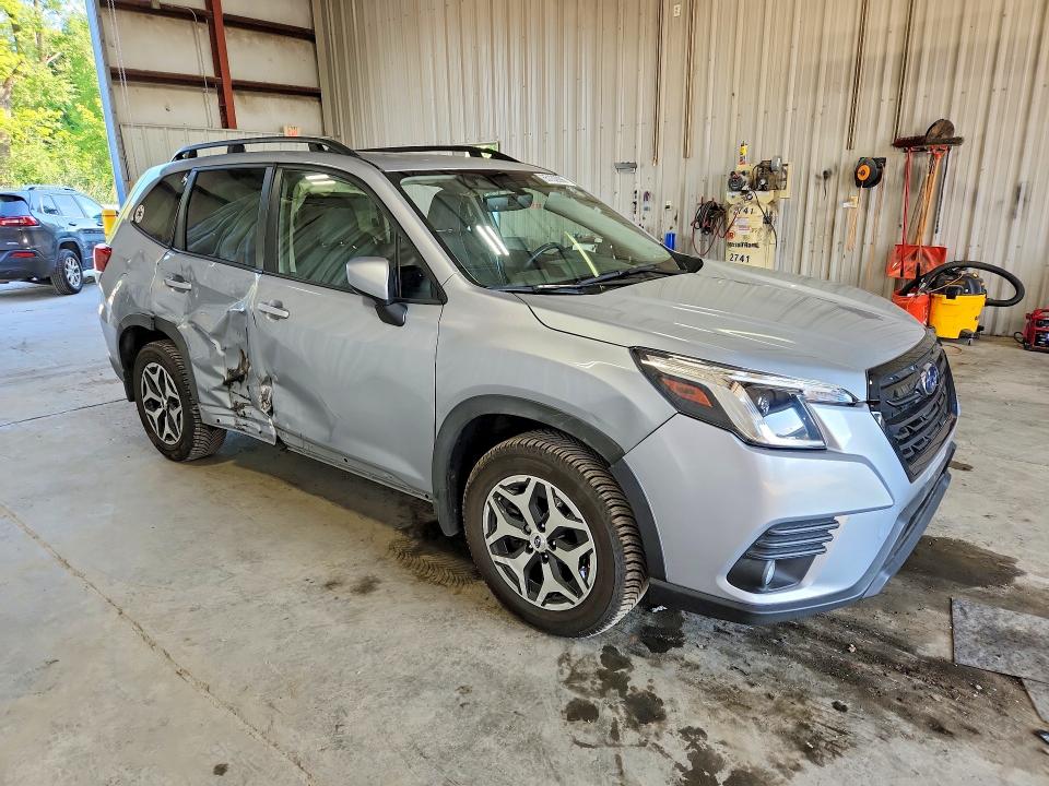Продажа на аукционе авто 2024 Subaru Forester, vin: JF2SKADCXRH418062, номер лота: 65132896