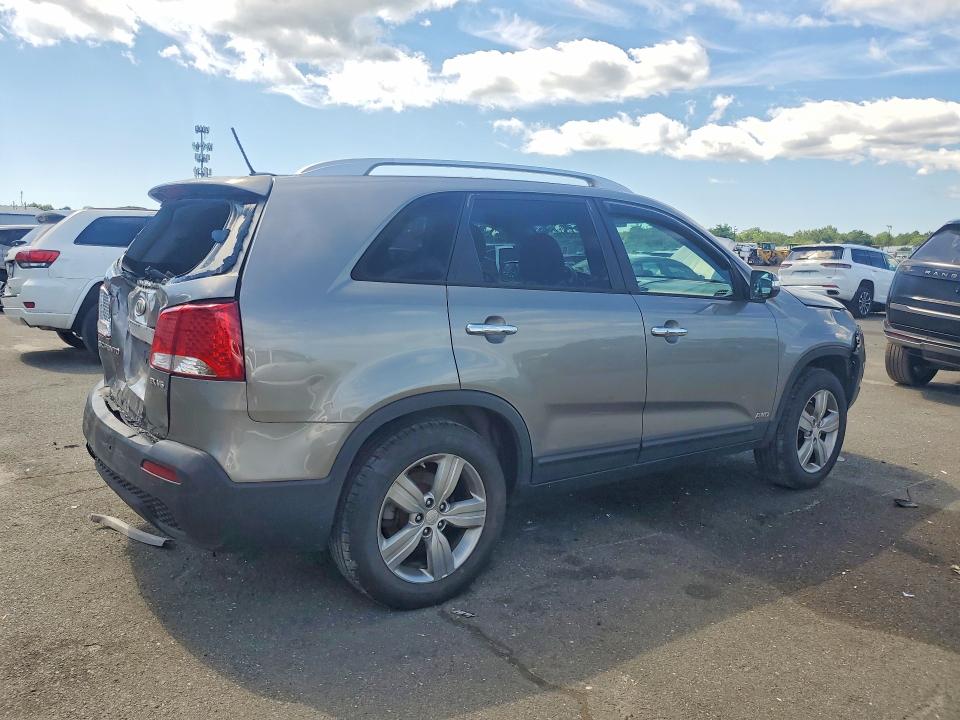 Продажа на аукционе авто 2013 Kia Sorento, vin: 5XYKUDA21DG374248, номер лота: 66362116