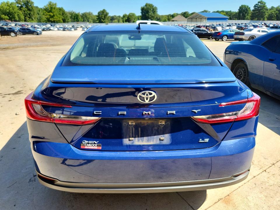 Продажа на аукционе авто 2026 Toyota Camry, vin: 4T1DAACK2TU242640, номер лота: 63334756