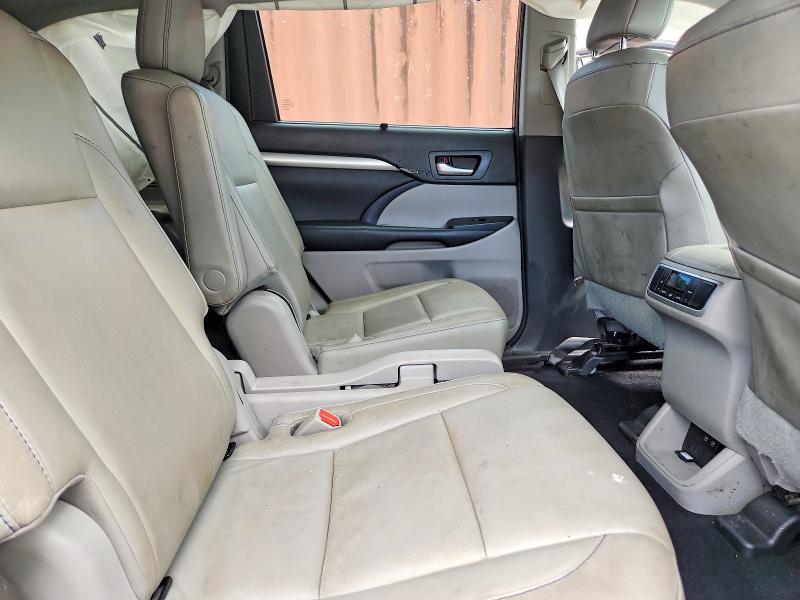 Aukcja sprzedaży 2018 Toyota Highlander, vin: 5TDKZRFH2JS545177, numer aukcji: 65911656
