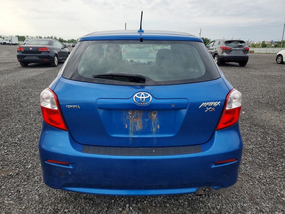 64440706 :رقم المزاد ، 2T1KE4EEXAC038901 vin ، 2010 Toyota Matrix مزاد بيع