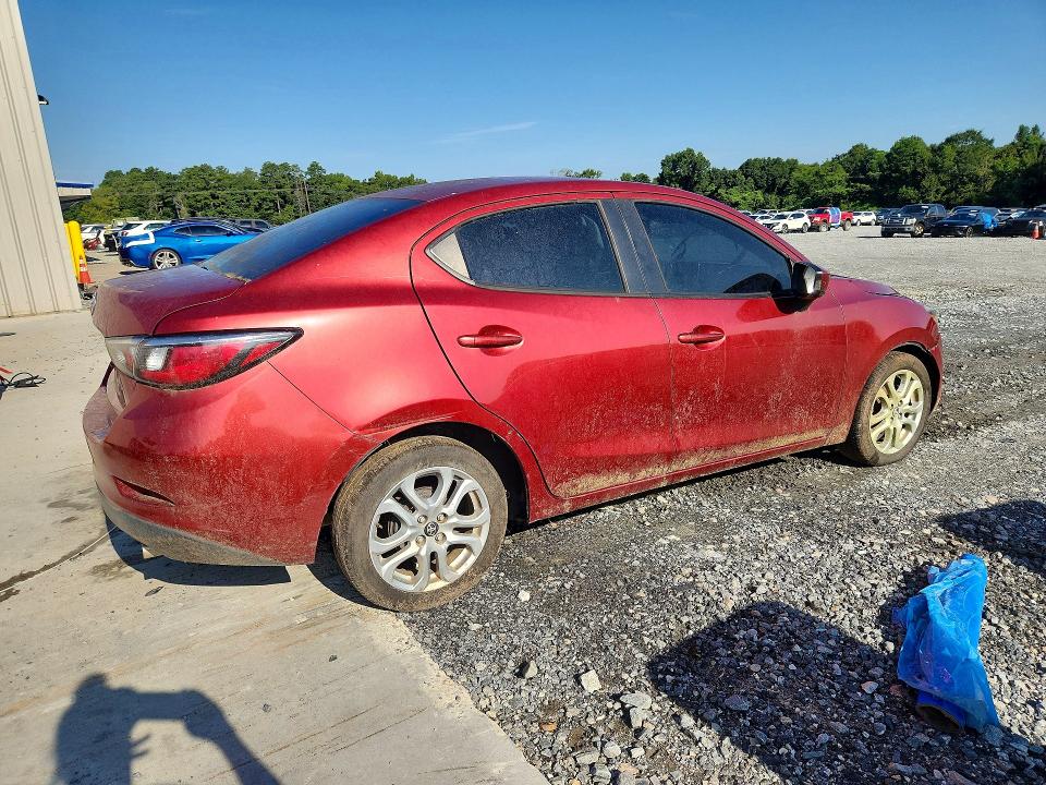 65258746 :رقم المزاد ، 3MYDLBYV1HY189653 vin ، 2017 Toyota Yaris Ia مزاد بيع