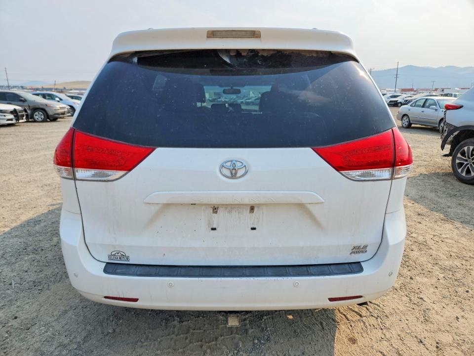 2013 Toyota Sienna მანქანა იყიდება აუქციონზე, vin: 5TDDK3DC9DS066647, აუქციონის ნომერი: 64931256