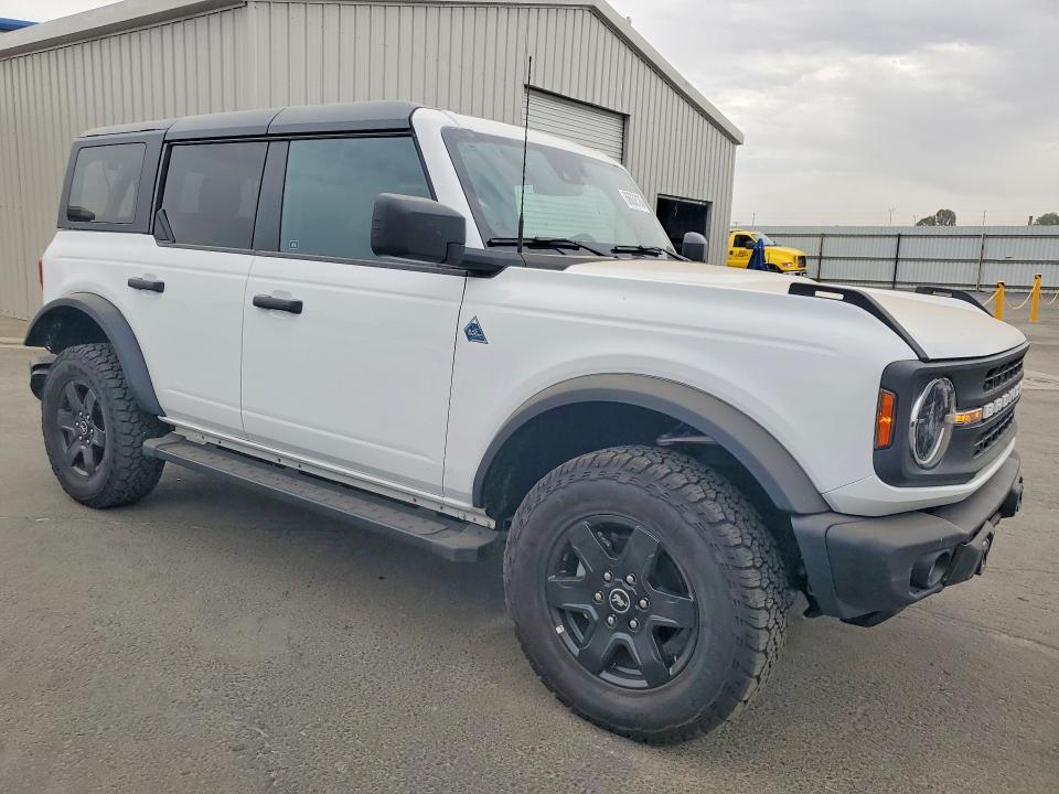 2024 Ford Bronco მანქანა იყიდება აუქციონზე, vin: 1FMEE1BP7RLB49813, აუქციონის ნომერი: 66032136