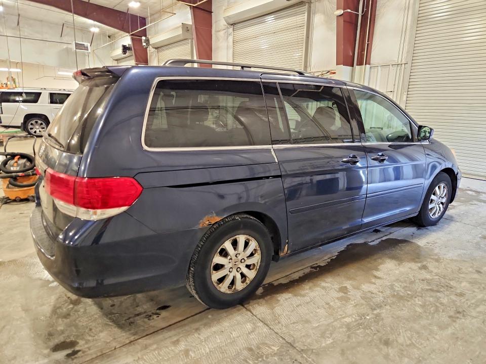 65087326 :رقم المزاد ، 5FNRL38488B027564 vin ، 2008 Honda Odyssey مزاد بيع