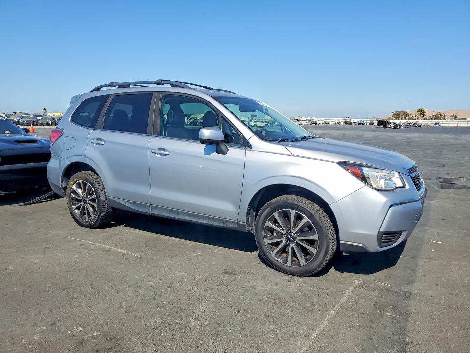 Продажа на аукционе авто 2017 Subaru Forester, vin: JF2SJGECXHH435575, номер лота: 64094926