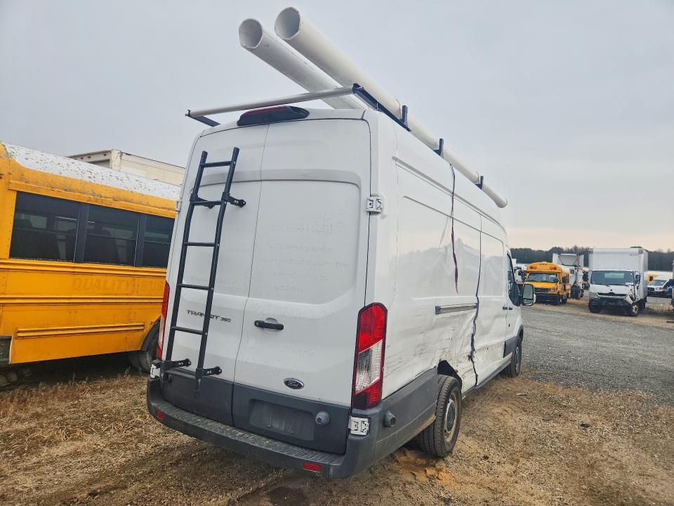 2018 Ford Transit მანქანა იყიდება აუქციონზე, vin: 1FTBW3XM8JKB18479, აუქციონის ნომერი: 64316936