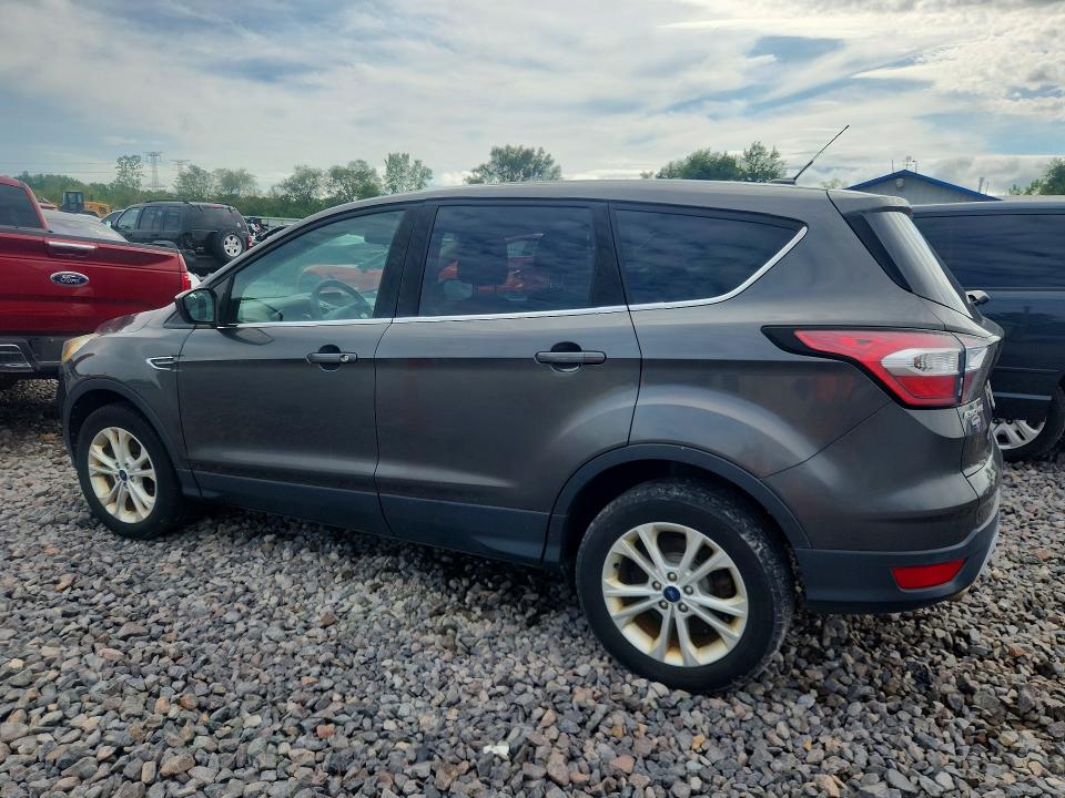 Продажа на аукционе авто 2017 Ford Escape, vin: 1FMCU9GD1HUC48000, номер лота: 63931136