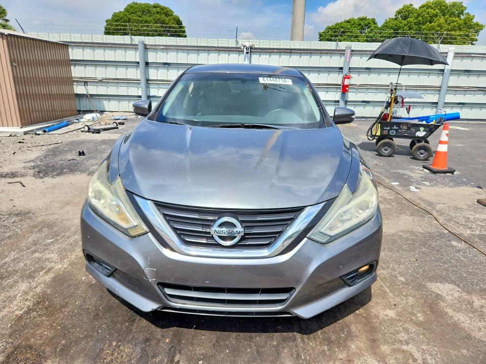 61448756 :رقم المزاد ، 1N4AL3AP4JC127994 vin ، 2018 Nissan Altima مزاد بيع