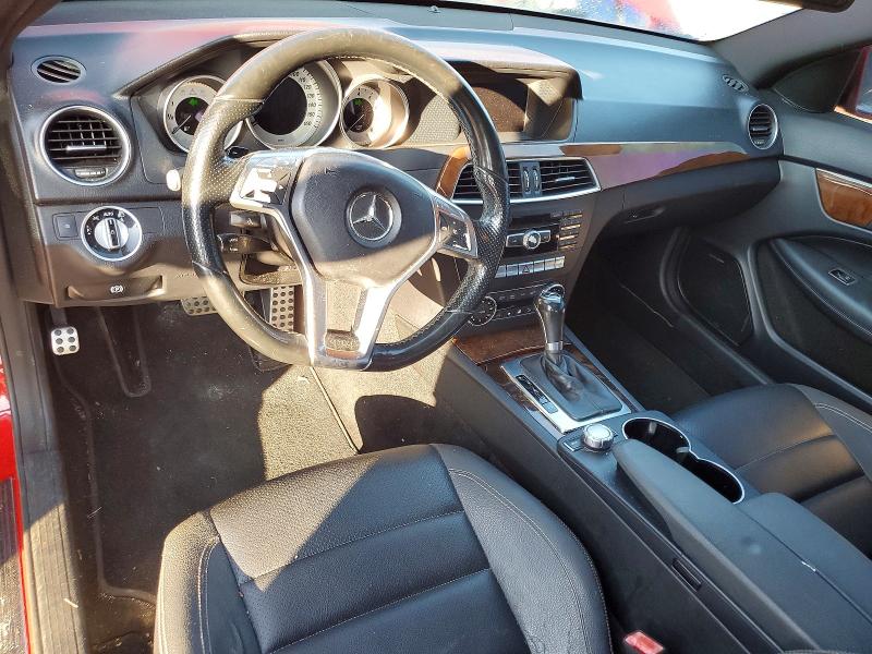 2015 Mercedes-benz C მანქანა იყიდება აუქციონზე, vin: WDDGJ4HB1FG354317, აუქციონის ნომერი: 63909946