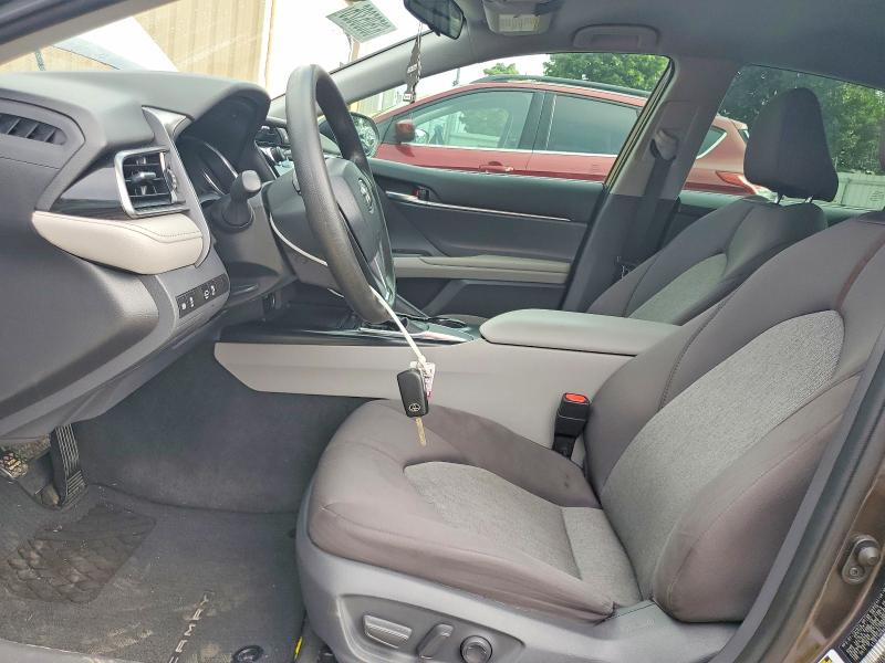 2019 Toyota Camry მანქანა იყიდება აუქციონზე, vin: 4T1B11HK8KU823185, აუქციონის ნომერი: 63505326